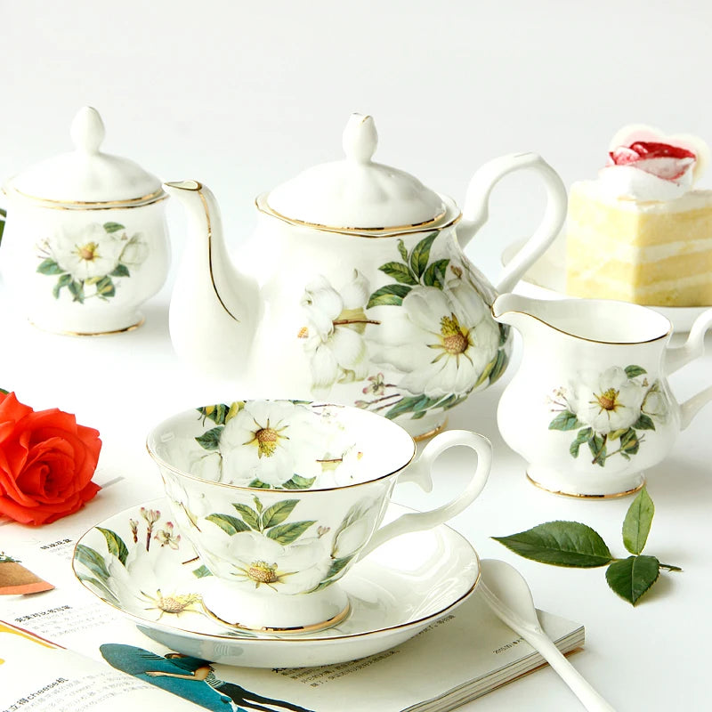 European Style Fine Bone China Royal Design with Rose Golden Line Eco-Friendly 15-Piece Tea & Coffee Cup Set