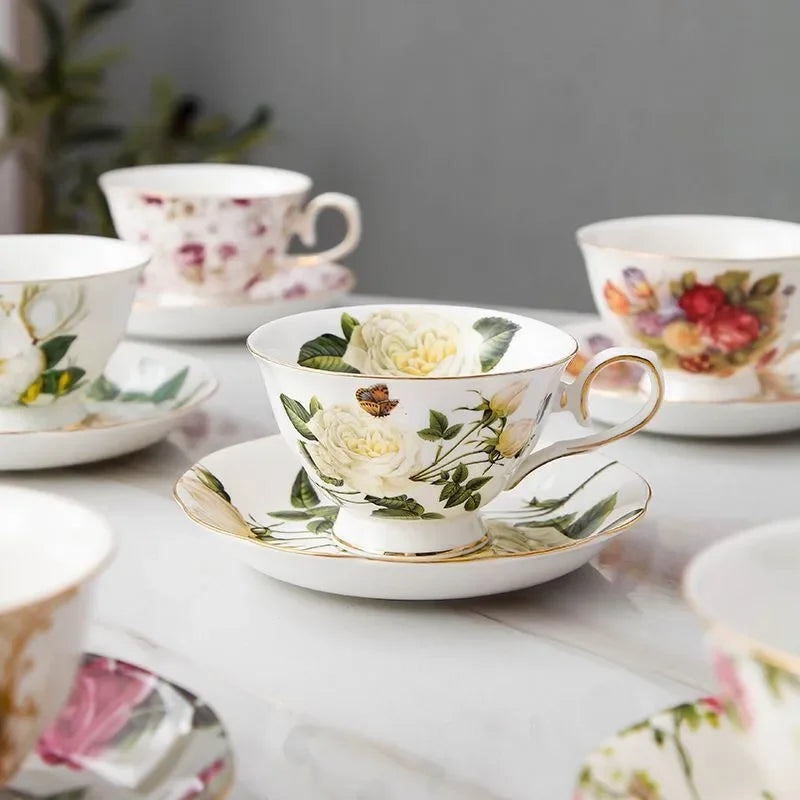 Tasse à café en céramique et ensemble de cuillères S/05 er, service de normalisation du thé fleuri, tasse en porcelaine européenne, tasses à café, cadeau Coffeeware