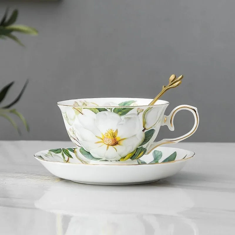 Tasse à café en céramique et ensemble de cuillères S/05 er, service de normalisation du thé fleuri, tasse en porcelaine européenne, tasses à café, cadeau Coffeeware