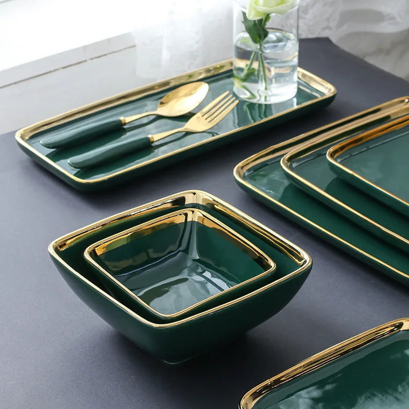 Ensemble de vaisselle QueCooking en céramique vert foncé, moderne, luxe, vaisselle, plats, maison, bordure dorée, porcelaine, steak, pâtes