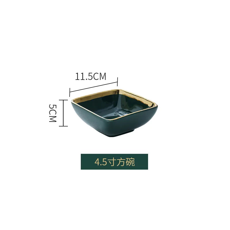 Ensemble de vaisselle QueCooking en céramique vert foncé, moderne, luxe, vaisselle, plats, maison, bordure dorée, porcelaine, steak, pâtes