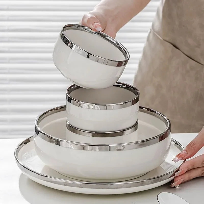 Assiettes en céramique blanche avec assiette de service à Steak argenté, bols, plat à dîner, service de vaisselle en porcelaine pour hôtel familial