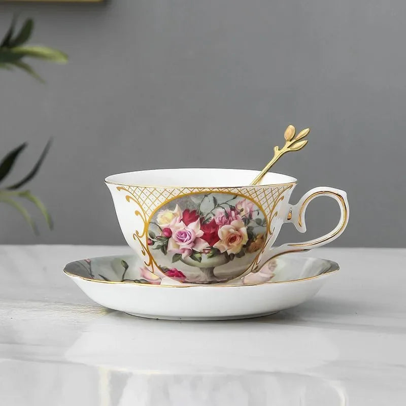 Tasse à café en céramique et ensemble de cuillères S/05 er, service de normalisation du thé fleuri, tasse en porcelaine européenne, tasses à café, cadeau Coffeeware