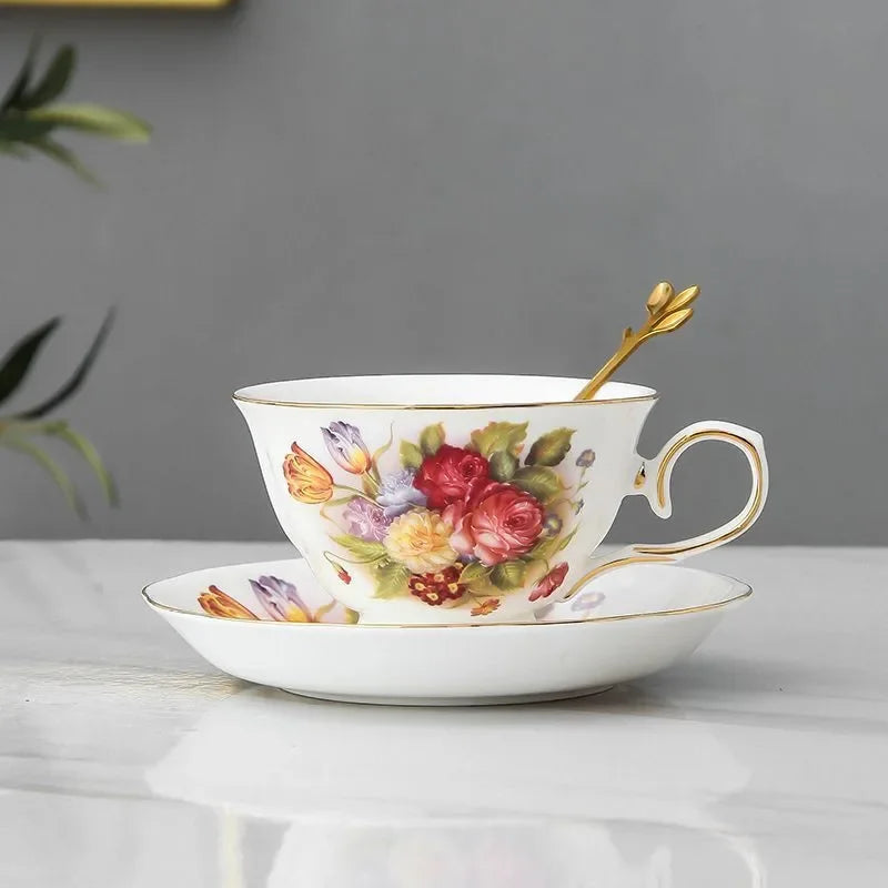 Tasse à café en céramique et ensemble de cuillères S/05 er, service de normalisation du thé fleuri, tasse en porcelaine européenne, tasses à café, cadeau Coffeeware