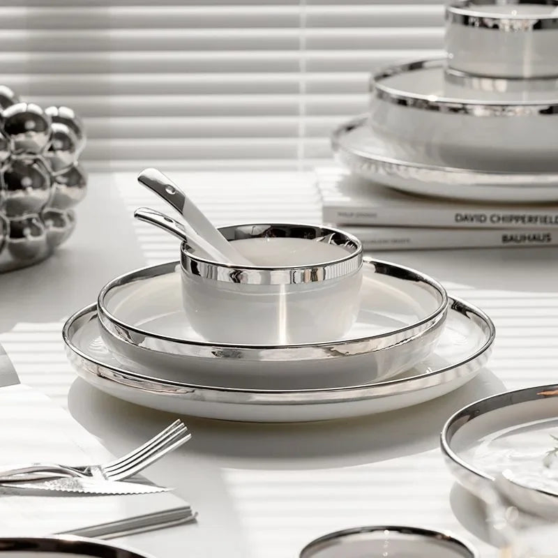 Assiettes en céramique blanche avec assiette de service à Steak argenté, bols, plat à dîner, service de vaisselle en porcelaine pour hôtel familial