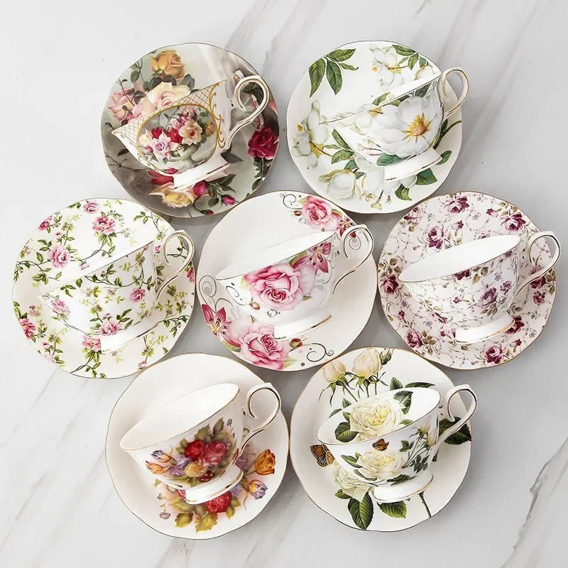 Tasse à café en céramique et ensemble de cuillères S/05 er, service de normalisation du thé fleuri, tasse en porcelaine européenne, tasses à café, cadeau Coffeeware